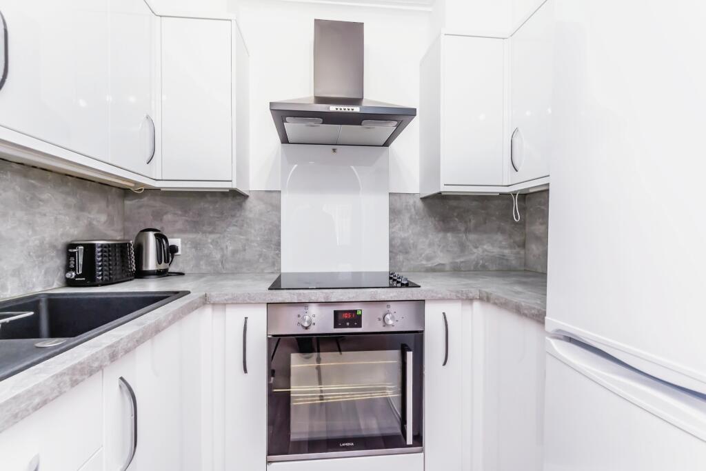 Main image of property: Beechwood Gardens, Caterham, Surrey, CR3