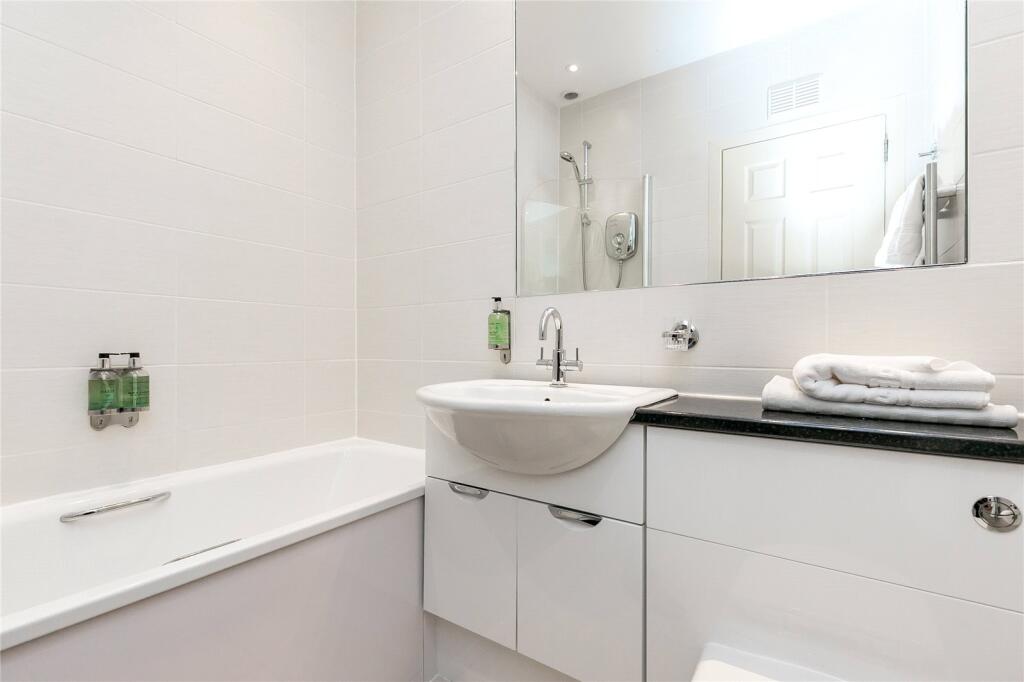 Apartment in Aberdeen - View 5