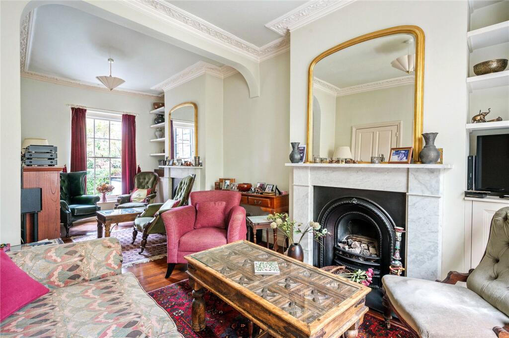 House in London, Angel, Islington - View 4