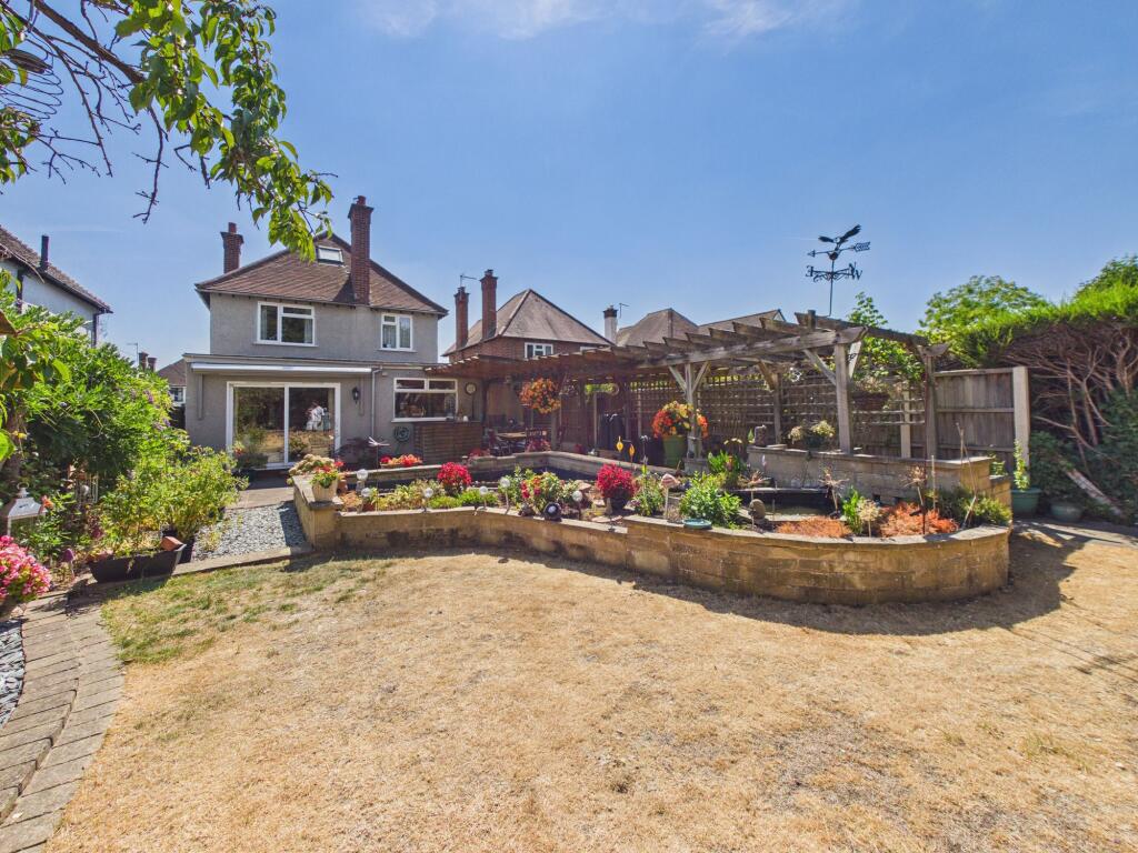 House in Worcester - View 4