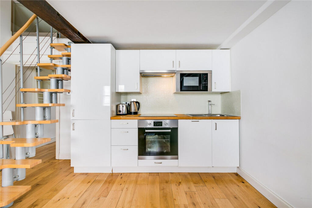 Apartment in London - View 4