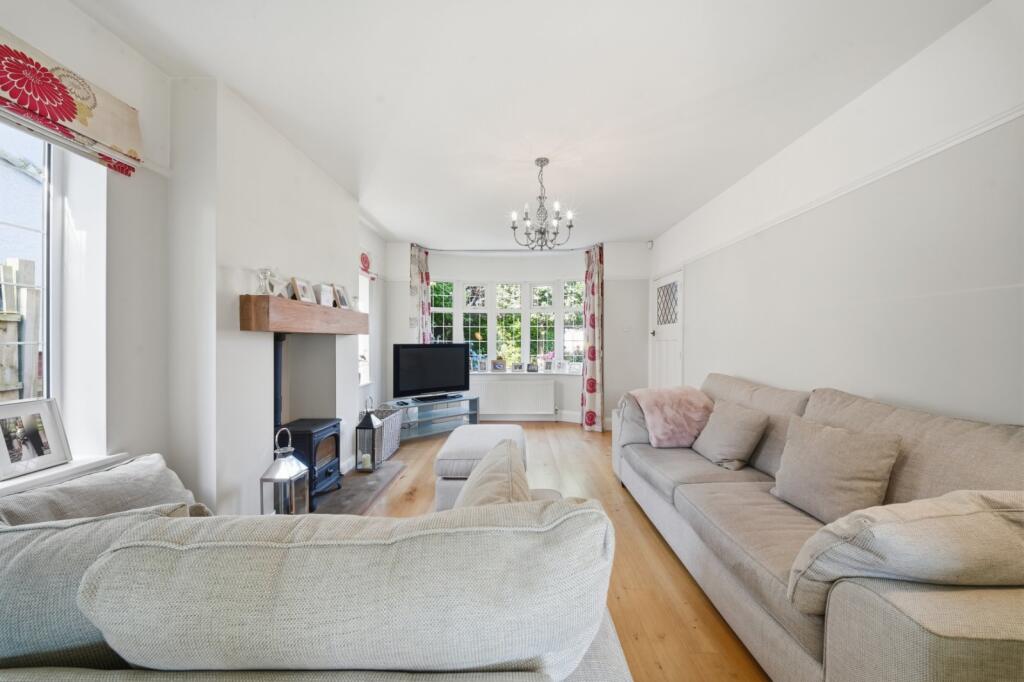 House in Rushcliffe, Nottinghamshire - More
