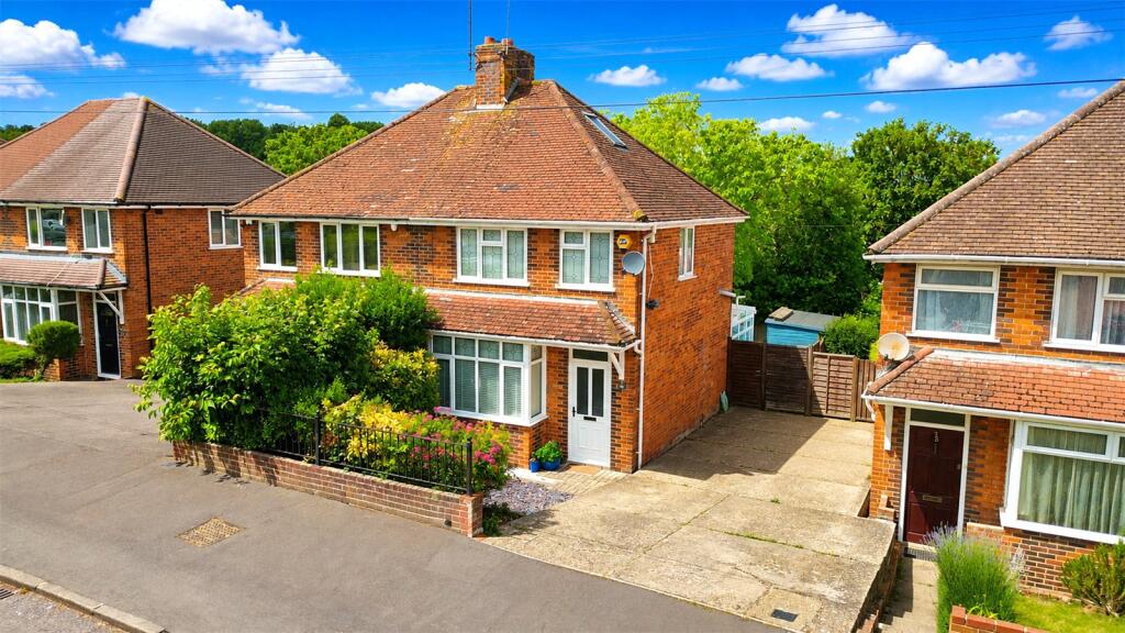 Main image of property: Coniston Drive, Tilehurst, Reading, Berkshire, RG30