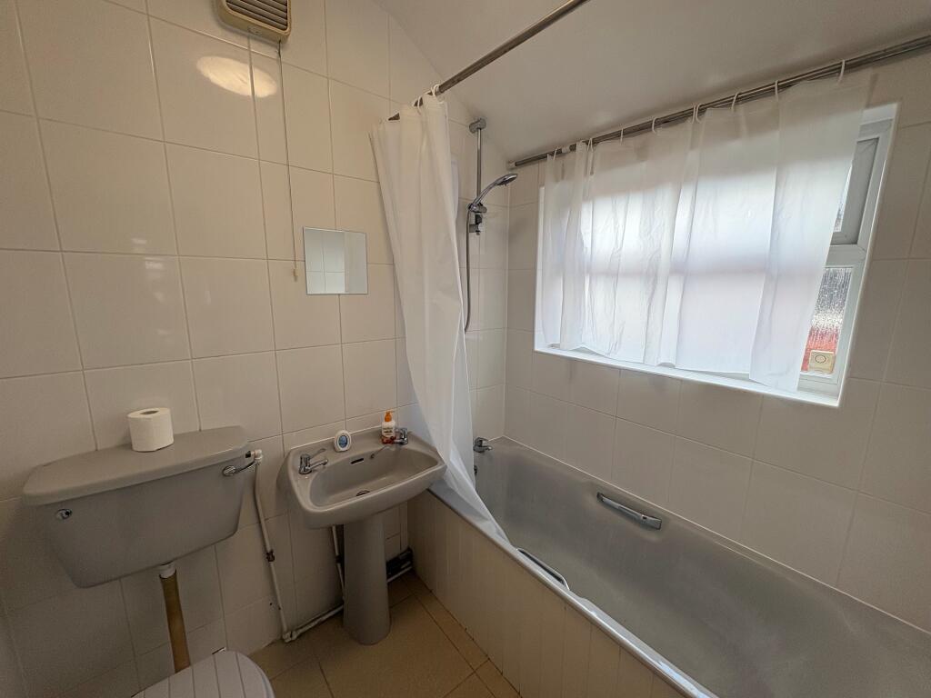 House in Nottingham - View 5