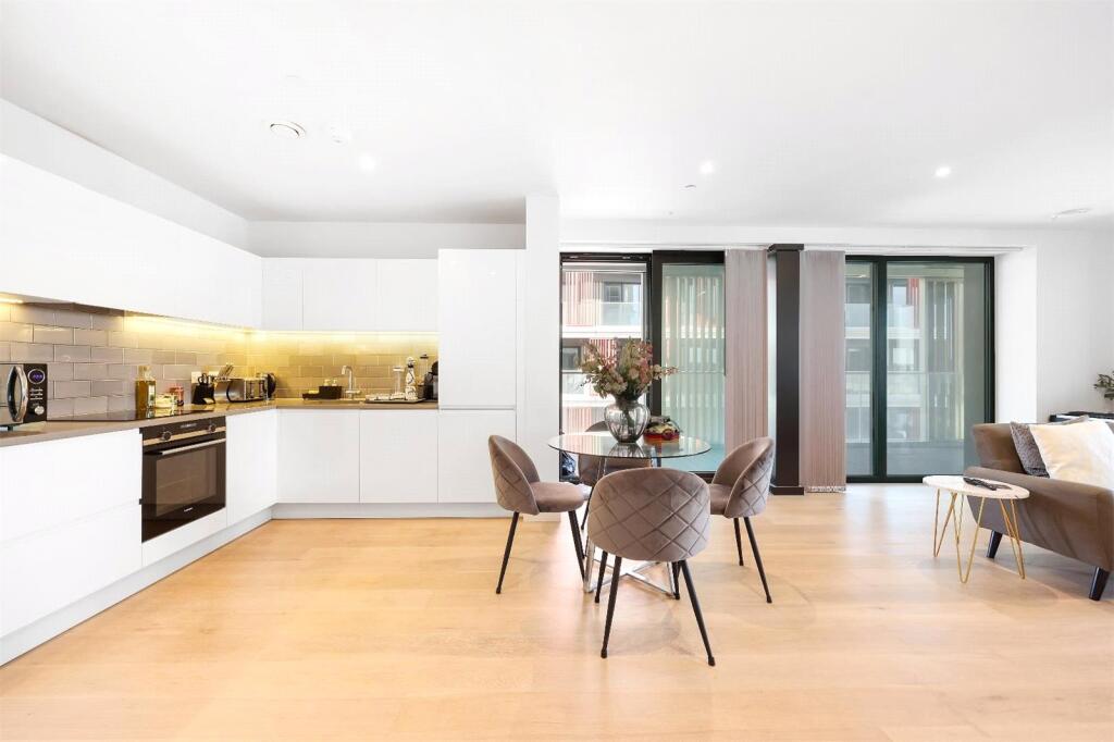 Main image of property: Marco Polo, 6 Bonnet Street, Royal Wharf, London, E16