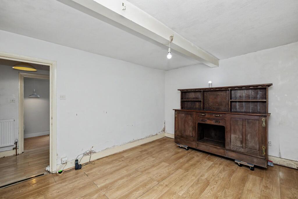 Flat 1, Warwick House, 25 South Norwood Hill, London, SE25 photo 5