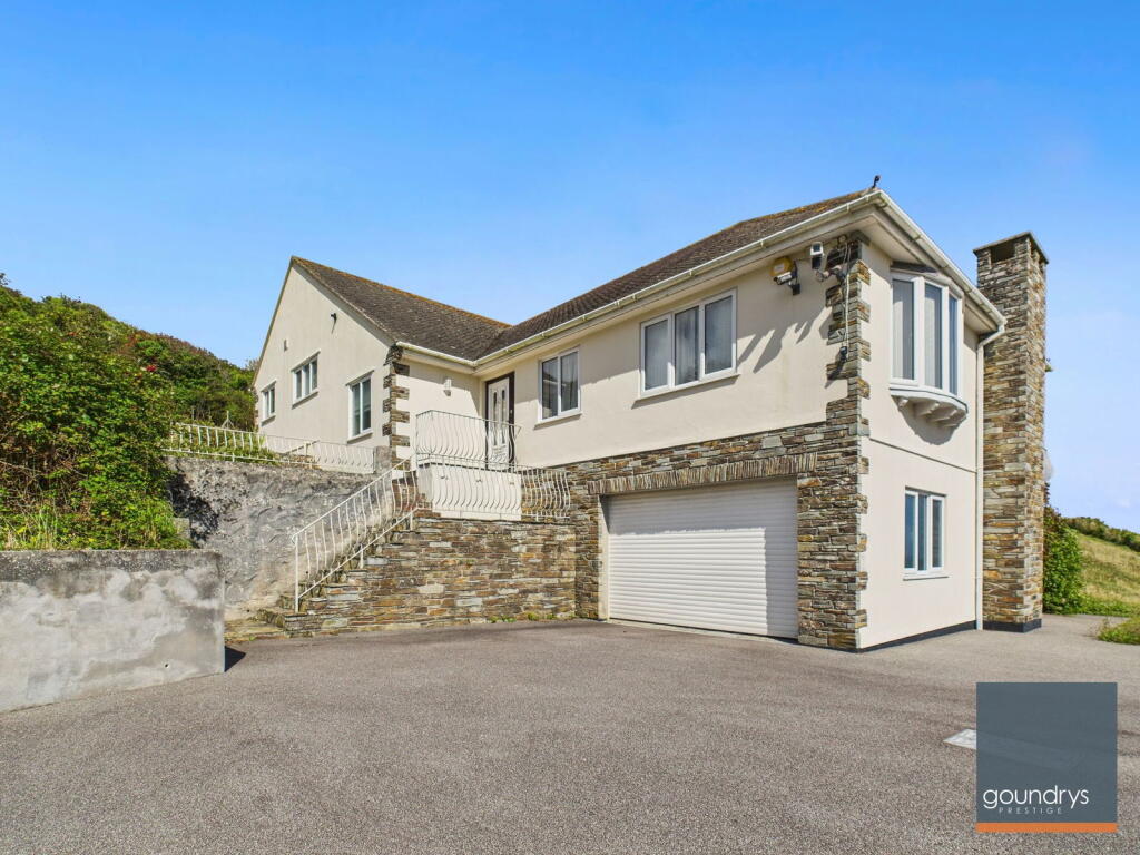 Polcoverack Lane, Coverack photo 4