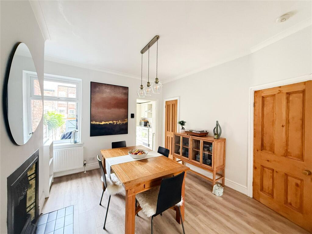 House in Manchester, Greater Manchester - More