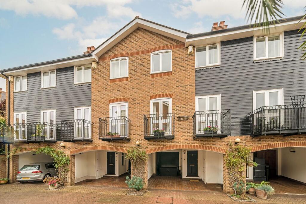 3-bed terraced on Harvest Lane, Thames Ditton, £849,950