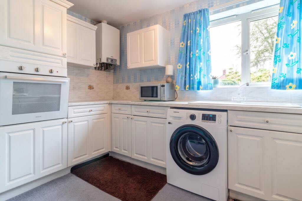 House in Preston - View 5