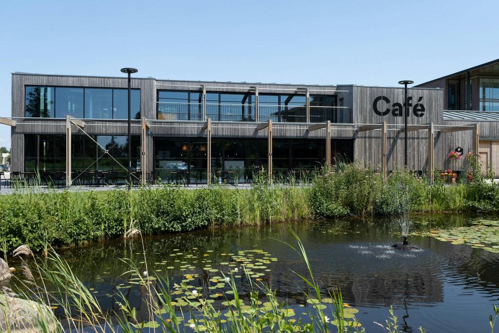 Cafe 2021.jpg