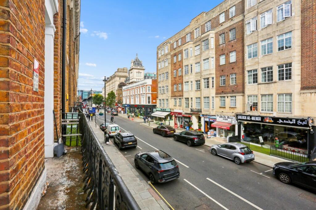 Apartment in London - View 3