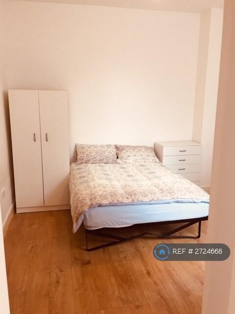 Main image of property: Sidney Avenue, London, N13