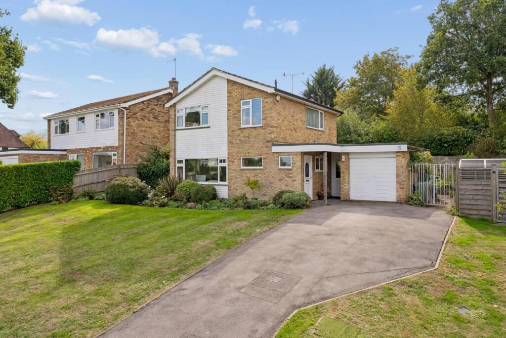 Main image of property: St. Leonards Road, Chesham Bois, Amersham, Buckinghamshire, HP6 6DT