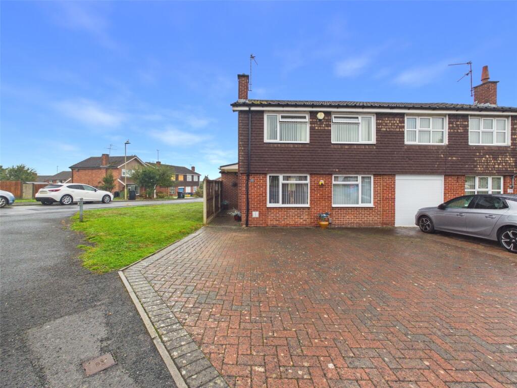 3-bed semi-detached on Firwood Drive, Tuffley, Gloucester, GL4, £300,000
