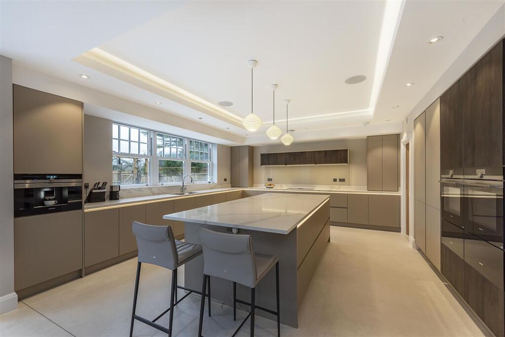 Redbourn Lane, Harpenden photo 3
