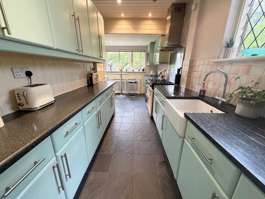 House in Bradford - View 4