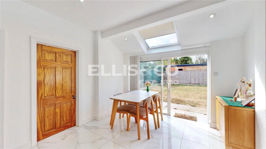 House in London - View 4