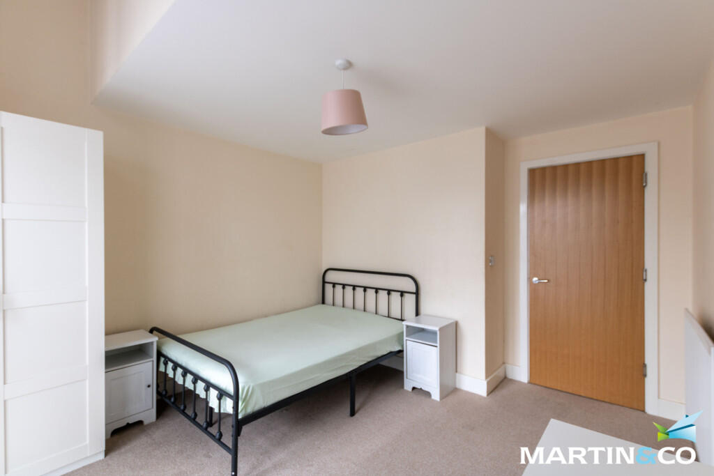Apartment in Birmingham, Calthorpe Fields - More