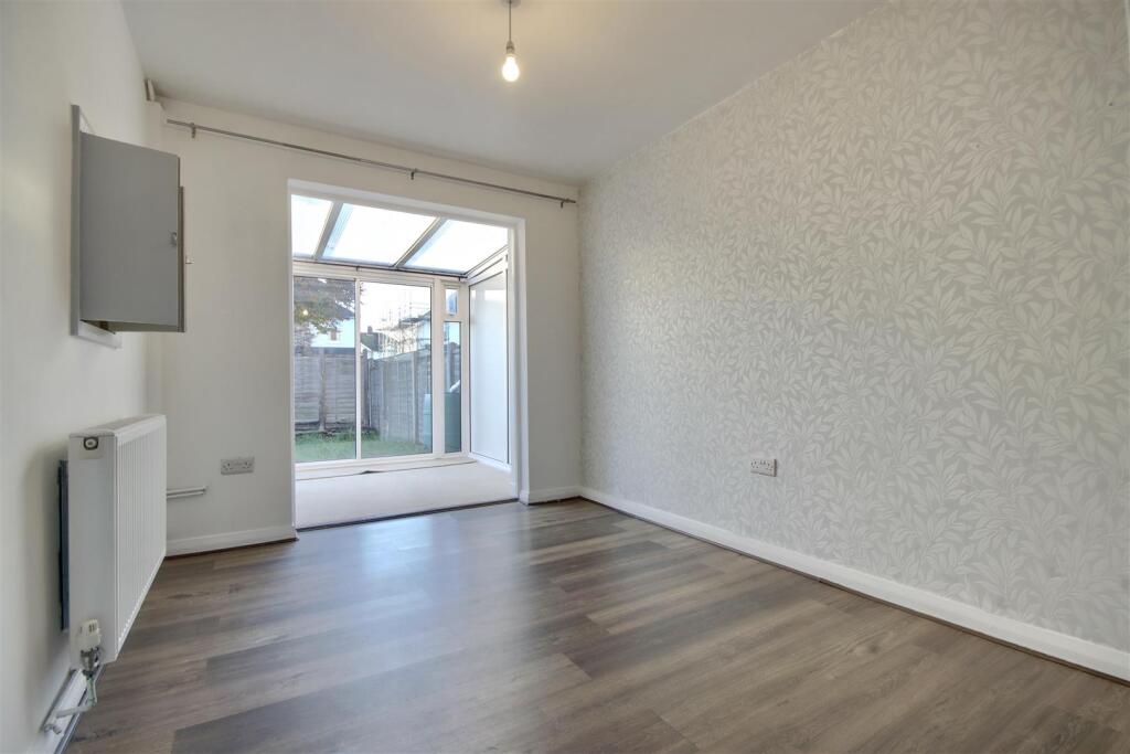 House in Portsmouth - View 4
