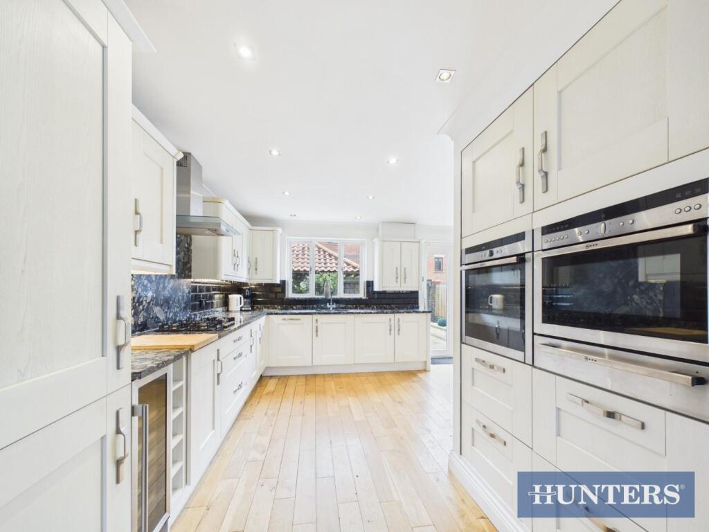 House in Hull - View 5