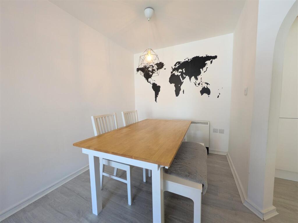 Apartment in Manchester - View 5