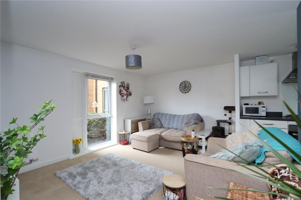 Apartment in Milton Keynes - View 5