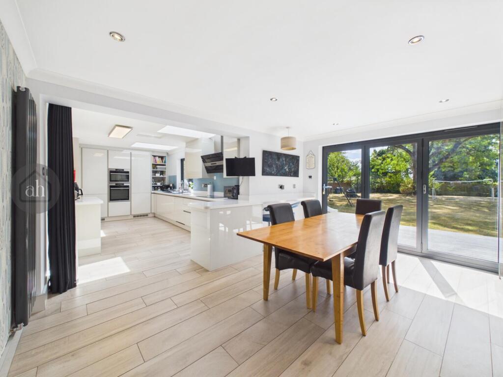 House in Mid Suffolk, Woolpit - More