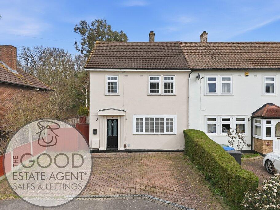 3-bed terraced on Cleland Path, Loughton IG10 2JZ, £475,000
