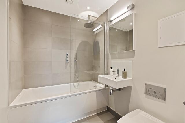 Apartment in London - View 3