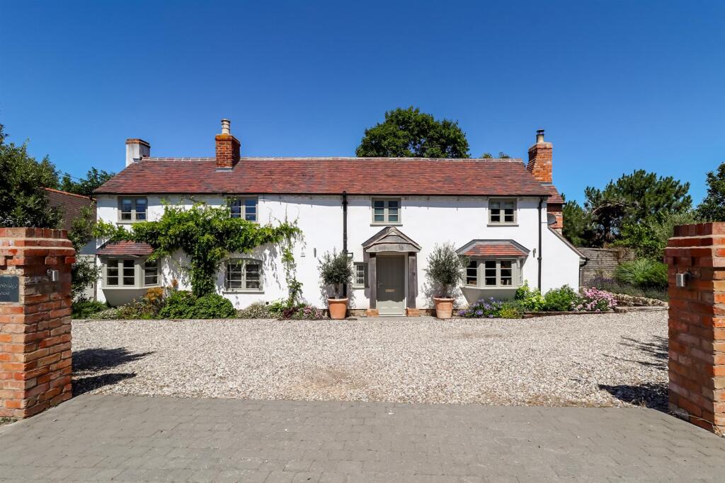 Main image of property: Drakes Bridge Road, Eckington, Pershore
