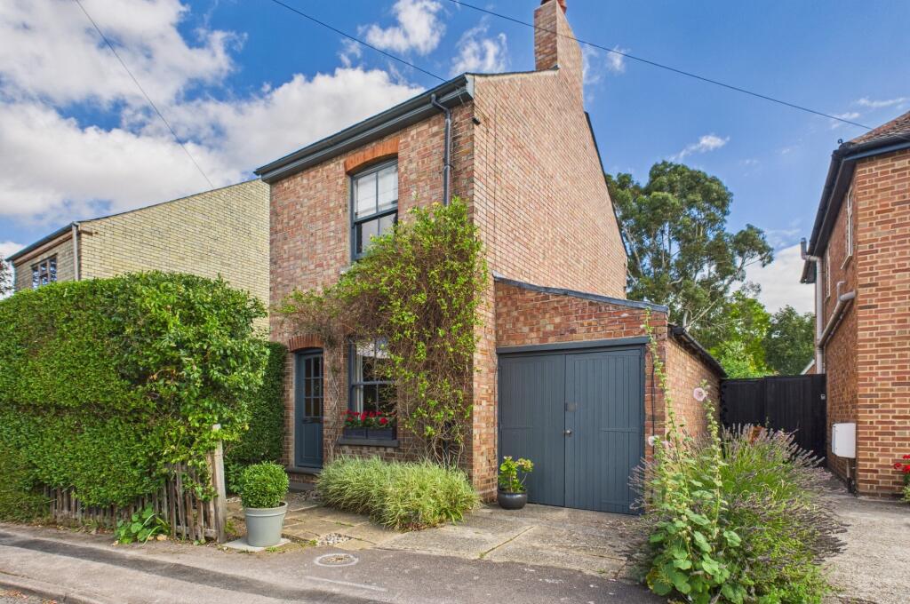 3-bed detached on Highfield Road, Impington, £685,000