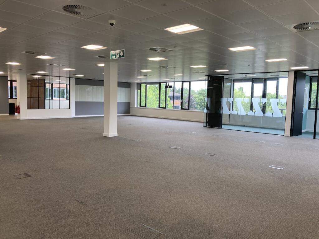 Fitted suite 4