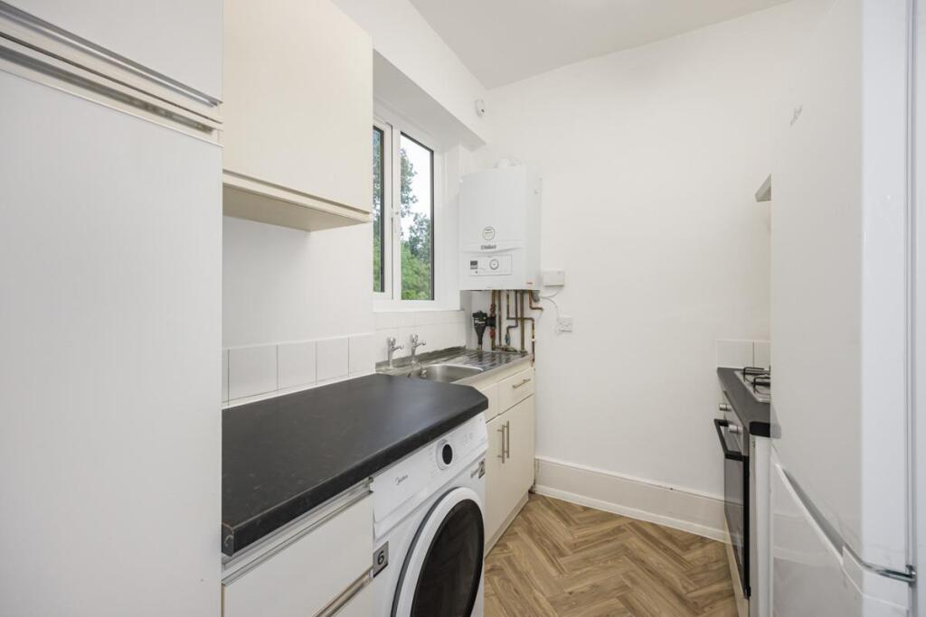 Apartment in London - View 4