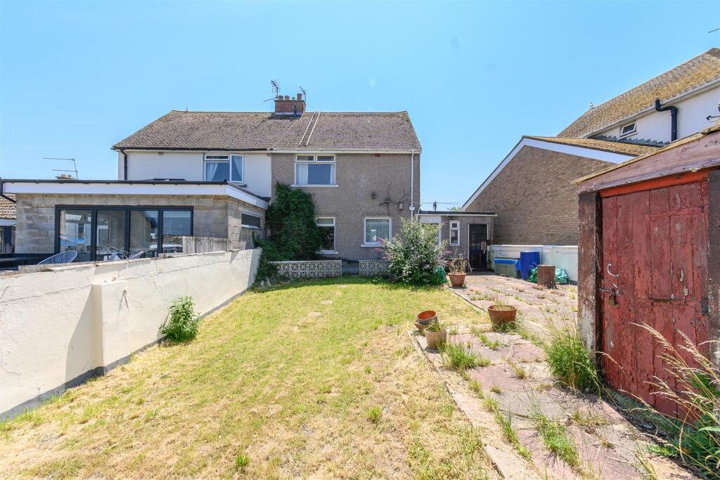 Amherst Crescent, Barry Island - View 2