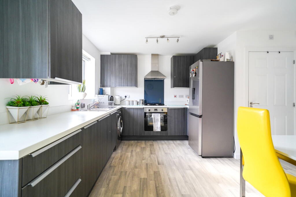 Additional image 4 of Aston Avenue, Shirley