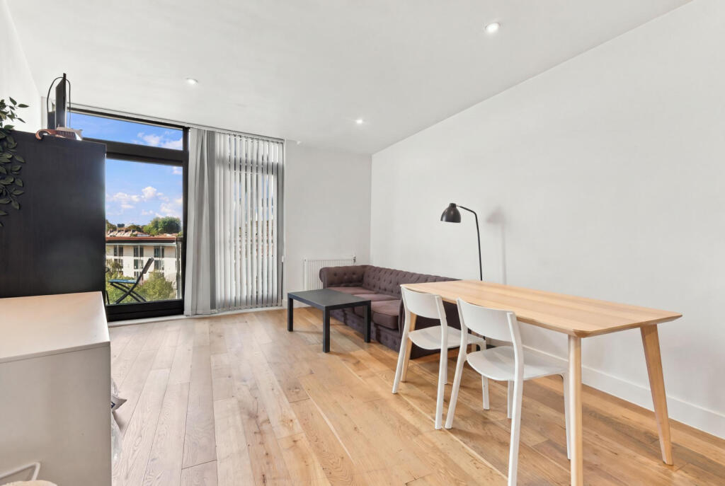 Main image of property: The Arc, Packington Street N1