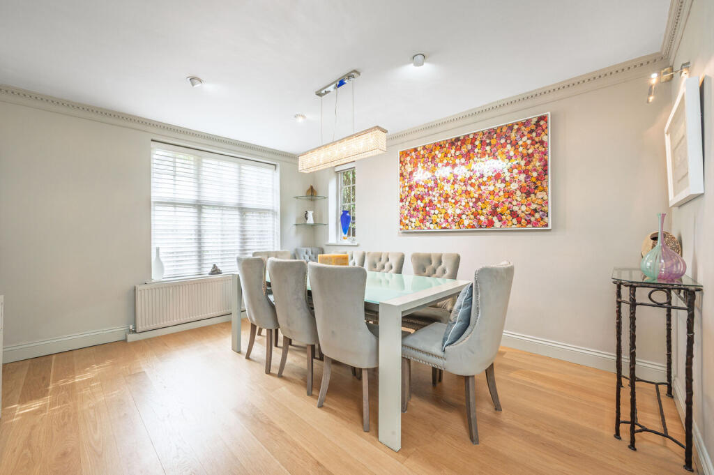 House in London, Hampstead Garden Suburb - More