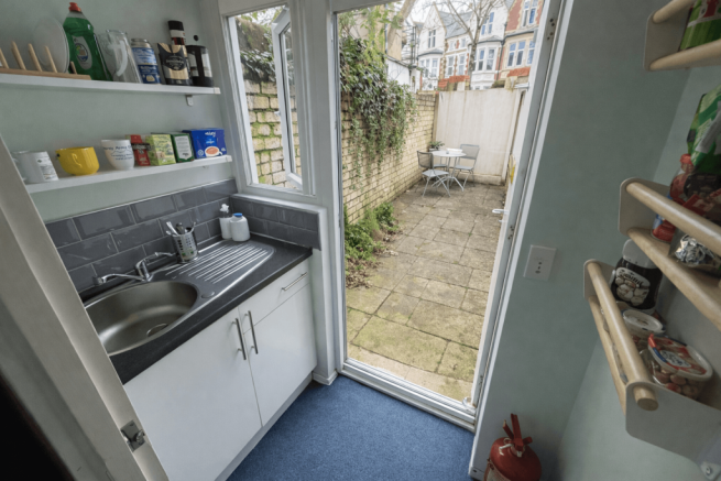 Office to rent Albany Road, Cardiff CF24