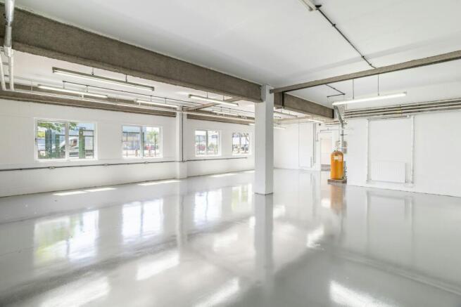 Unit C Laporte Way - Luton-122.jpg