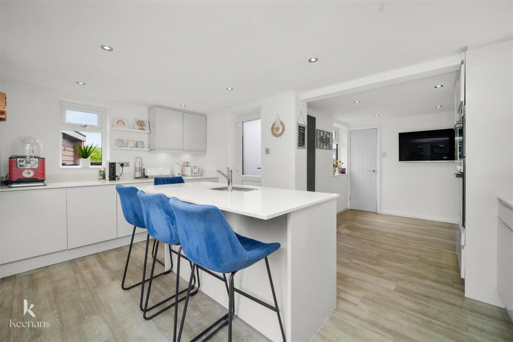 House in Bolton - View 5