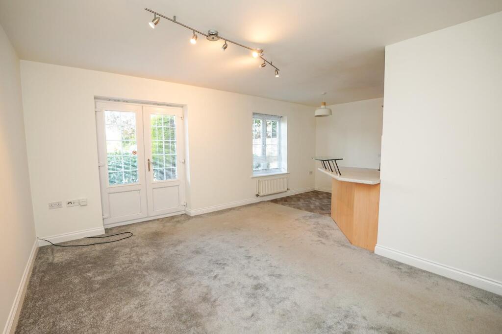 Apartment in Warrington - View 4