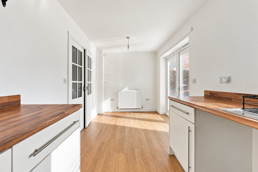 House in Ashfield, Sutton in Ashfield, Nottinghamshire - View 4