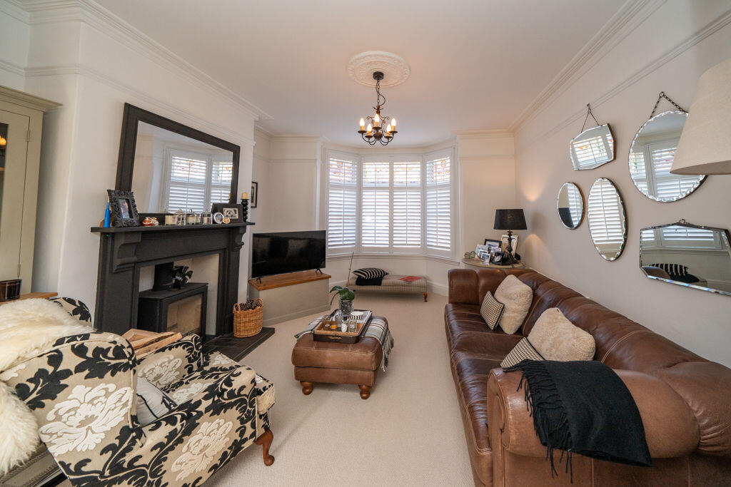 House in Dudley, West Midlands - More
