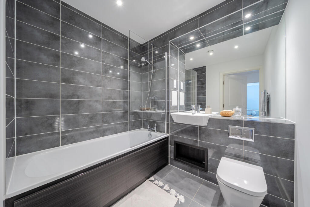 Apartment in London - More