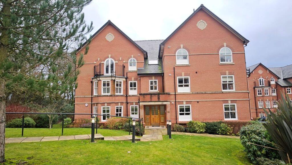 Main image of property: 69 Clevelands Drive, Heaton, Bolton, BL1 5GJ