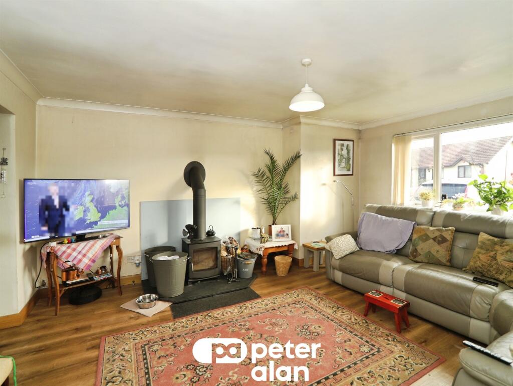 House in Cardiff, Gelligaer - View 4