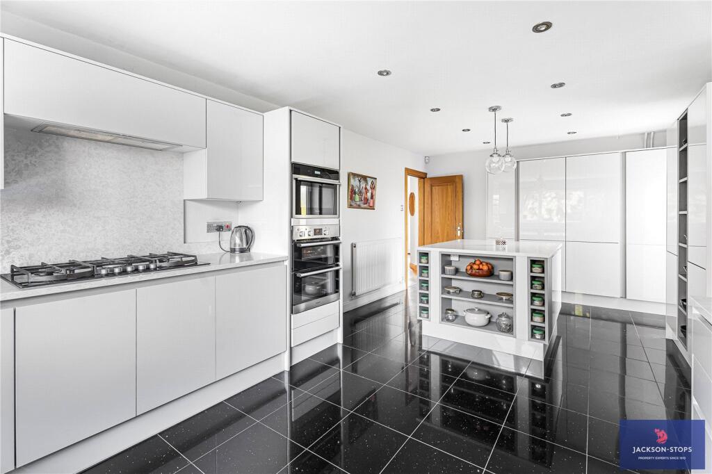 House in Upton, Pineham Lock, Hunsbury Meadows - View 2