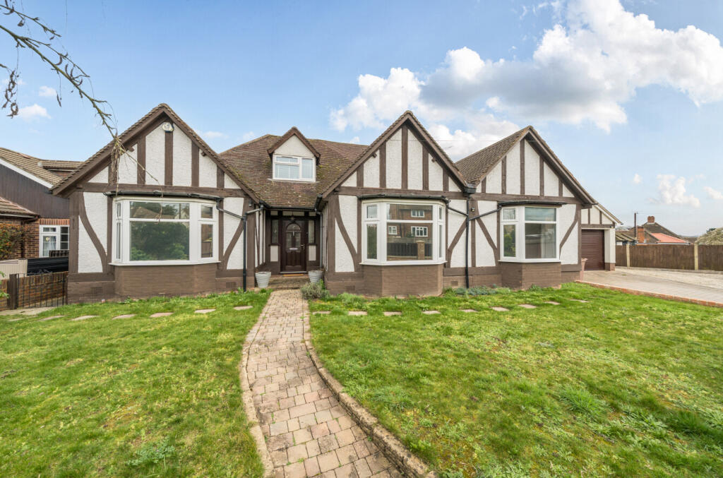 Main image of property: Oatlands Road, Shinfield, Reading