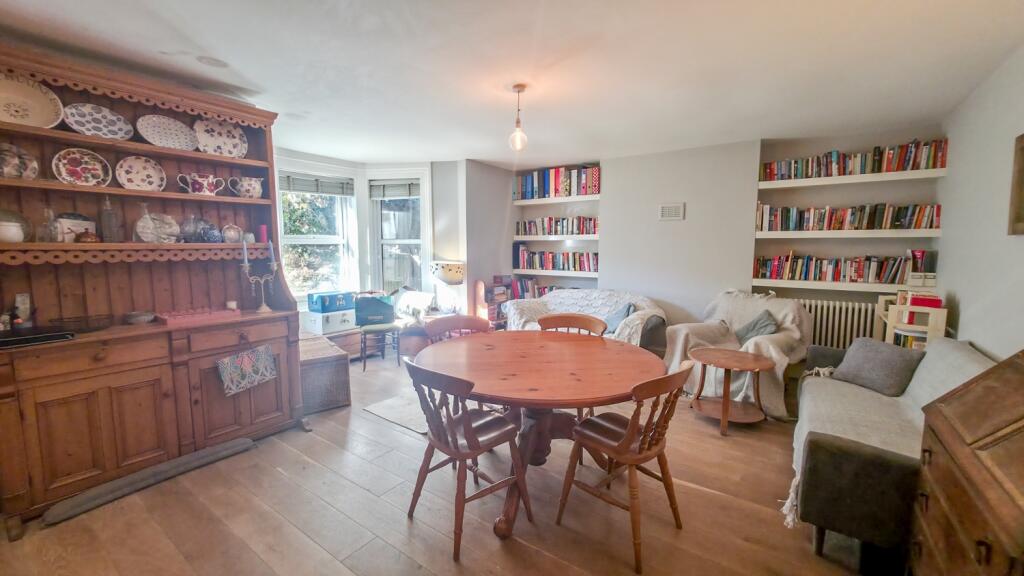 Apartment in London, Glyndon, Shooters Hill - View 2